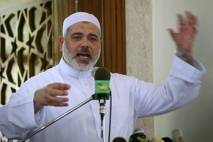 Ismaïl Haniyeh, le chef politique du Hamas qui vivait en exil au Qatar, a joué un rôle-clé dans les négociations entre Israël et le mouvement islamiste palestinien en vue d'une trêve dans la guerre dans la bande de Gaza. Le Qatar a mis en doute la viabilité de cette médiation après son assassinat. © KEYSTONE/EPA/ALI ALI