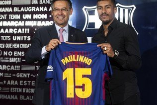 Paulinho range les crampons